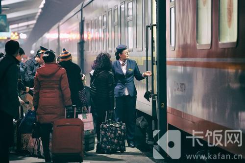 12306 客服电话人工服务怎么打开。