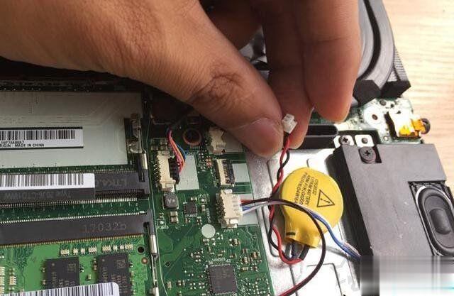 笔记本电脑开不了机屏幕黑屏怎么办?笔记本开不了机原因及解决方法(4)