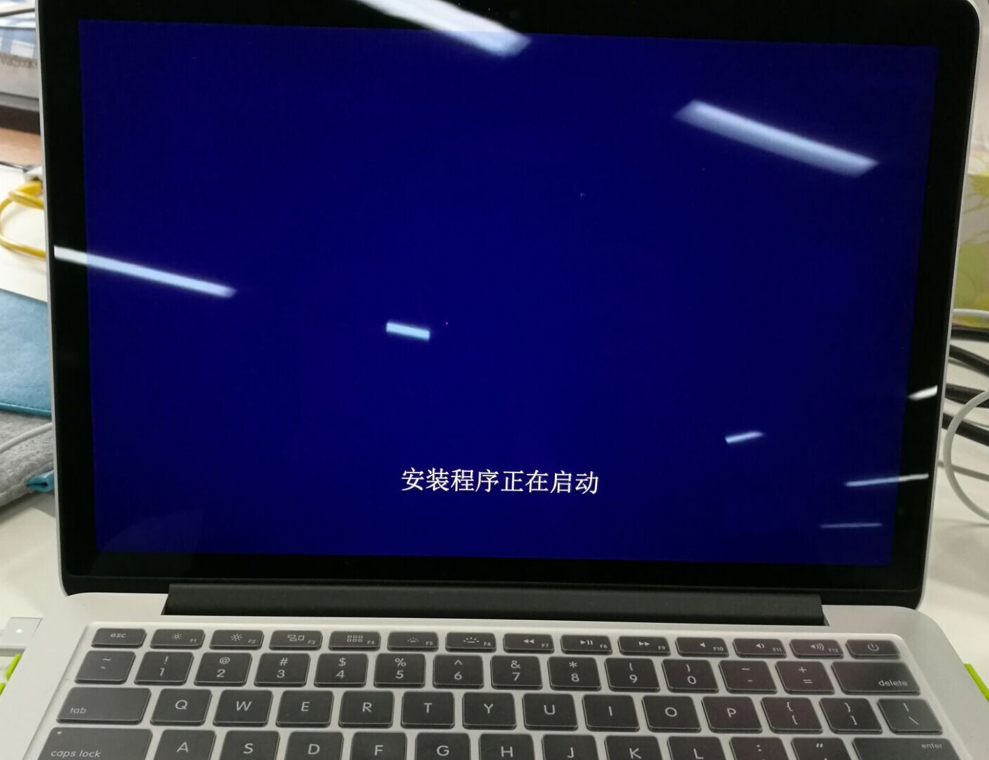 告诉你Mac安装win10系统的方法。