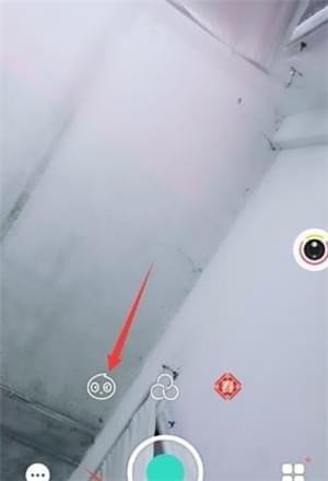 关于faceu激萌控雨的玩法