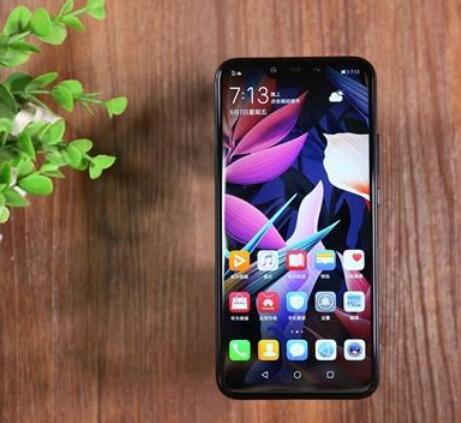 关于华为麦芒7添加桌面天气的具体操作。