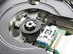 关于蓝光光驱和DVD光驱的区别介绍（蓝光光驱和普通光驱的区别）