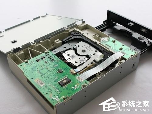关于蓝光光驱和DVD光驱的区别介绍（蓝光光驱和普通光驱的区别）