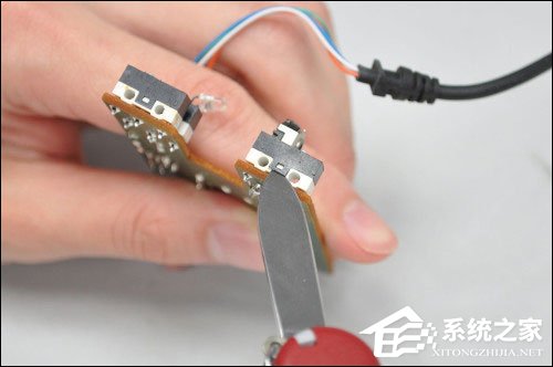 关于鼠标怎么拆开保养零件