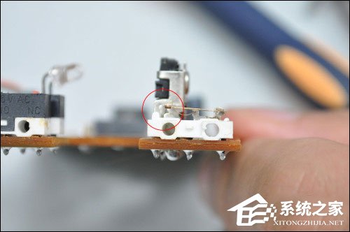 关于鼠标怎么拆开保养零件