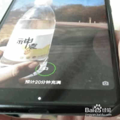 关于手机显示充电但是充不进去怎么回事。