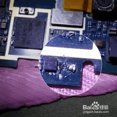 关于手机显示充电但是充不进去怎么回事。