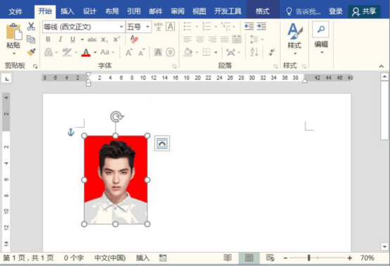 关于Word能够更换证件照背景吗。