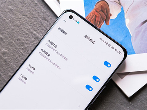 关于小爱音箱氛围灯怎么开启。