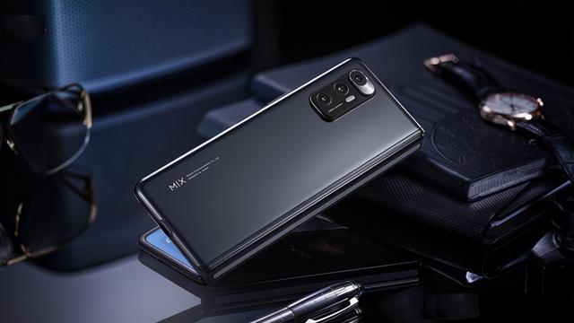 小米MIXFOLD屏幕是哪家制造商呢?小米MIXFOLD屏幕制造商介绍截图