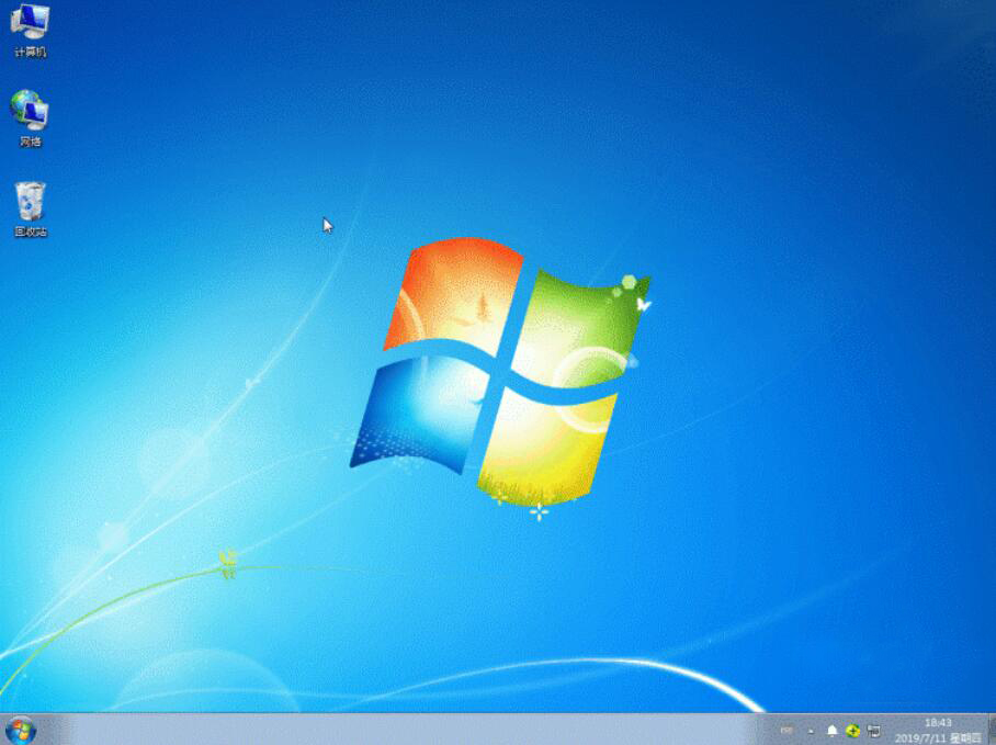 关于小熊一键重装系统如何重装Win7。