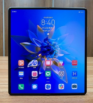 华为matex2使用什么屏幕材质。