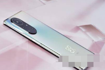 华为nova9pro屏幕变黑白如何处理。