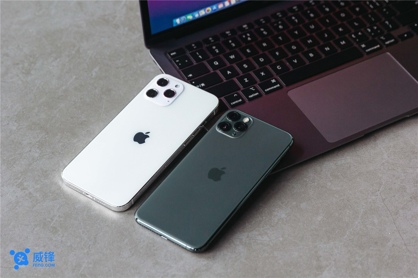 经验分享苹果 iPhone 12 机模上手体验：我已经提前看到未来的 “街机”。