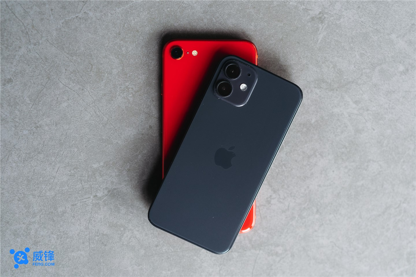 经验分享苹果 iPhone 12 机模上手体验：我已经提前看到未来的 “街机”。