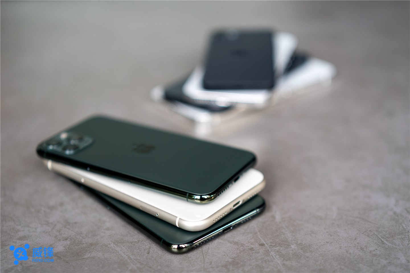 经验分享苹果 iPhone 12 机模上手体验：我已经提前看到未来的 “街机”。