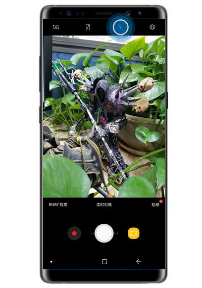 经验分享使用三星note8照相时开启闪光灯的具体操作。