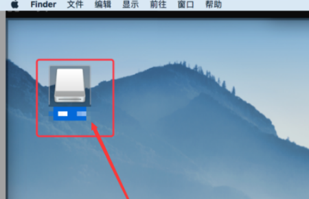 MacBookPro2021如何打开U盘。