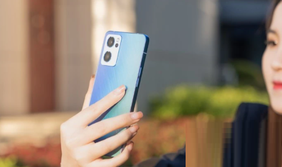 OPPOReno7拍照性能怎么样。