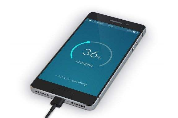 手机充电方式有4种“不可取”,牢记!