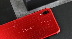 说说6荣耀play中快速换壁纸的简单步骤。