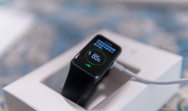 说说6华为手环6配置如何。