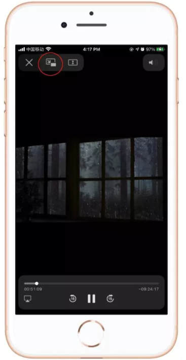 说说6iOS14新增“画中画”功能，支持一边看剧一边打电话。