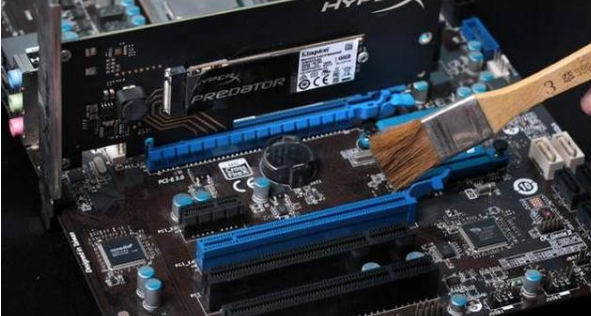 win10显示器不亮无信号怎么办。