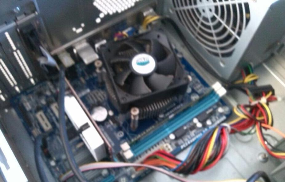 win10电脑主板怎么拆卸。