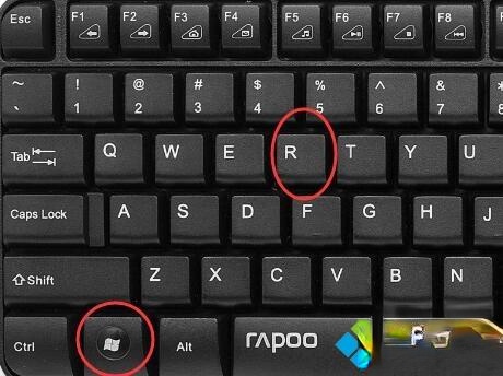 win10系统桌面东西都不见的三种恢复方法。