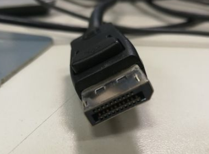 win10电脑如何设置多屏显示。