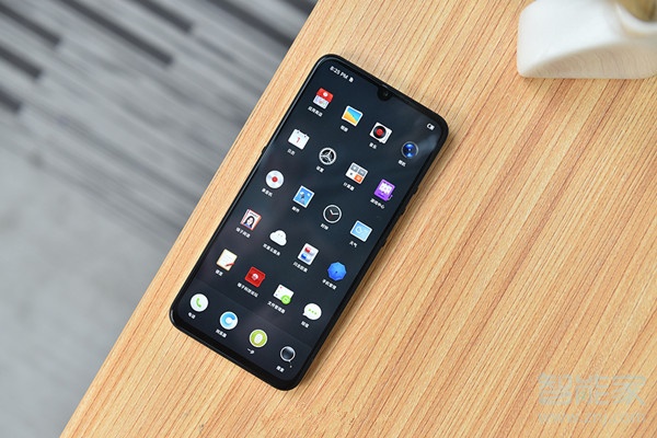 我来分享坚果pro3和一加7T有什么区别。