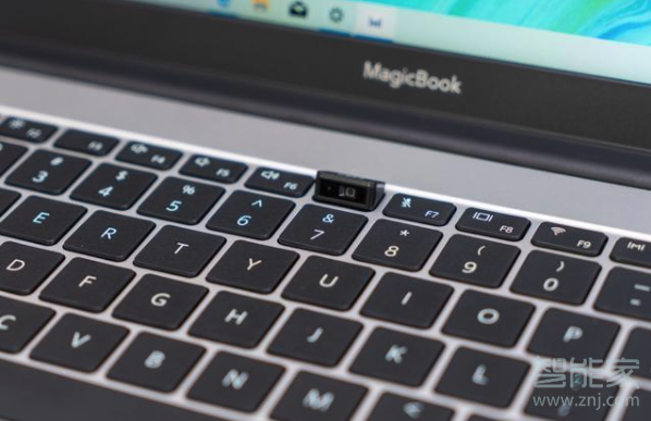 我来分享荣耀MagicBook15的摄像头在什么位置。