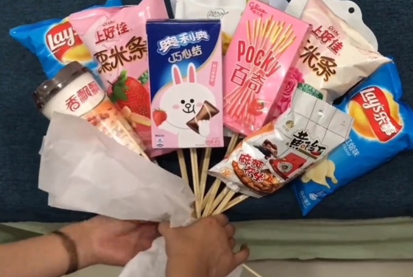 冬天的第一个零食花束怎么做?冬天的第一个零食花束制作方法以及图片分享截图