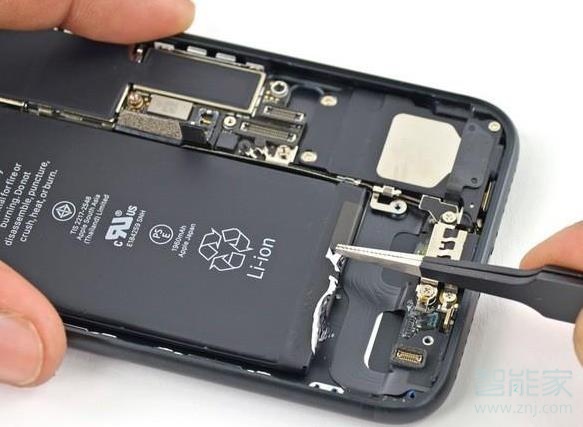 我来说说iphone7怎么换电池。