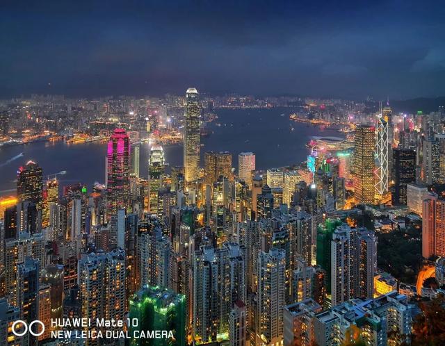 我来说说华为Mate10 Pro手机拍照的具体图文步骤。