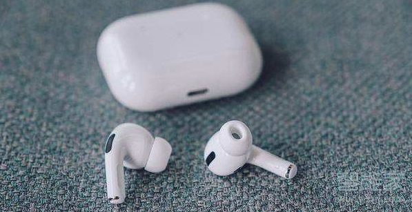 我来说说Airpods Pro盒子可以单独充电吗。