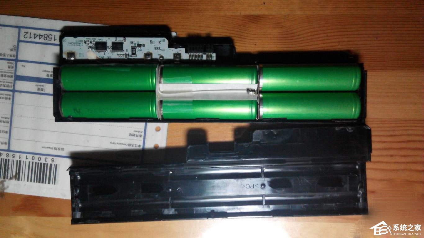 小编教你笔记本电池怎么拆解