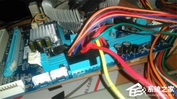 小编教你如何让PC的第二电源跟主电源一起开启或关闭