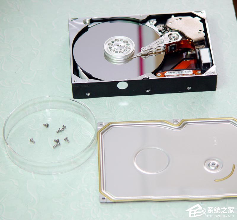 小编教你硬盘开盘数据恢复教程图解
