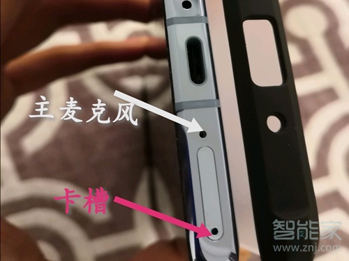 小编教你华为手机如何插卡。