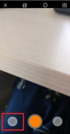 小编教你在快手app里制作控雨效果的方法讲解。