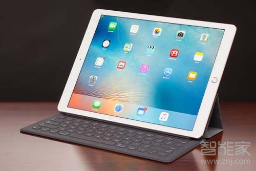 小编教你ipados新功能分屏如何使用。