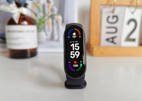 小米手环6如何设置微信支付。